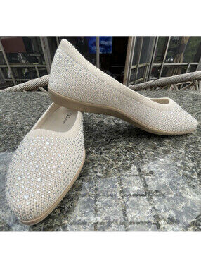 CL By Laundry Sweet Honey Flat Shimmer Knit Rhinestone Embellishments Sz 9